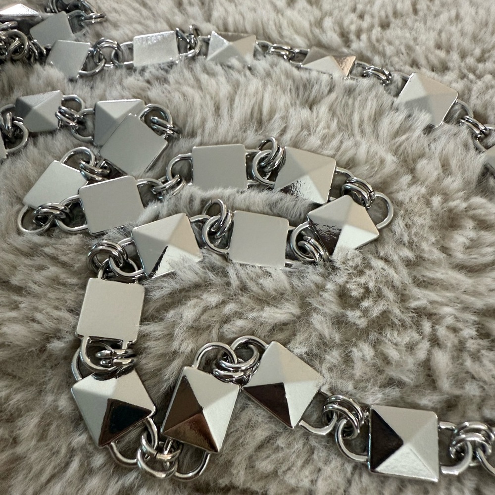Chico's Silver Geometric Chain Belt